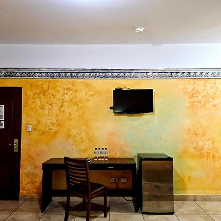 Antigua Inn Hotel Ville de Guatemala Extérieur photo