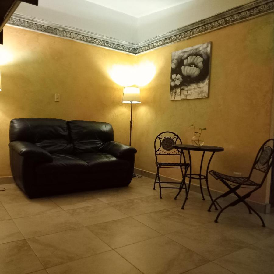 Antigua Inn Hotel Ville de Guatemala Extérieur photo