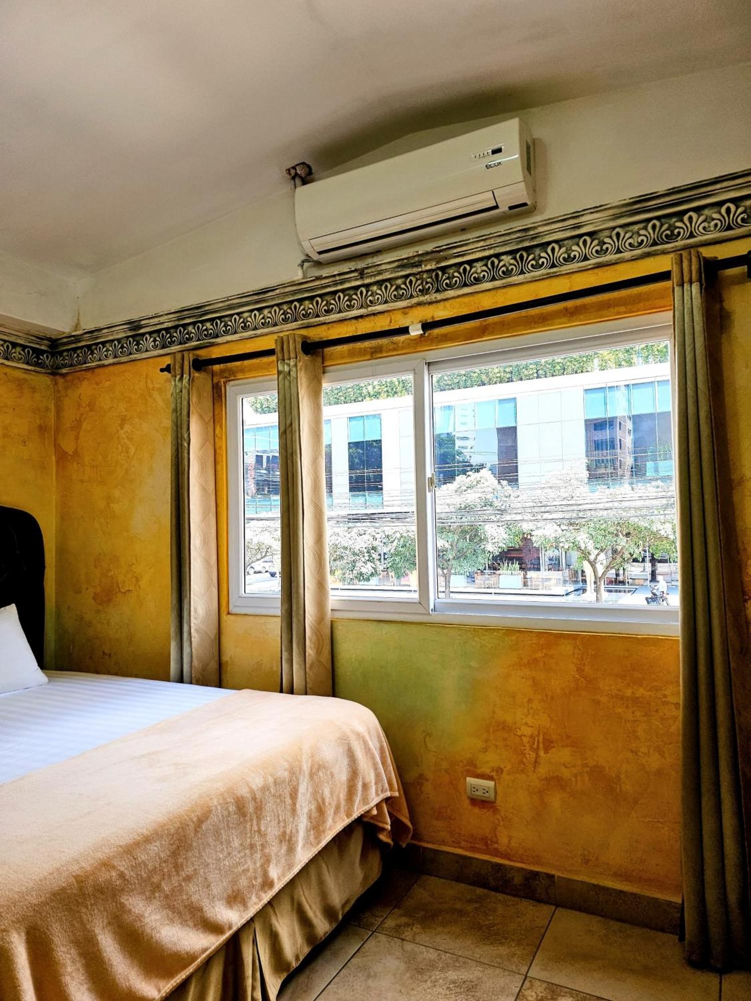 Antigua Inn Hotel Ville de Guatemala Extérieur photo