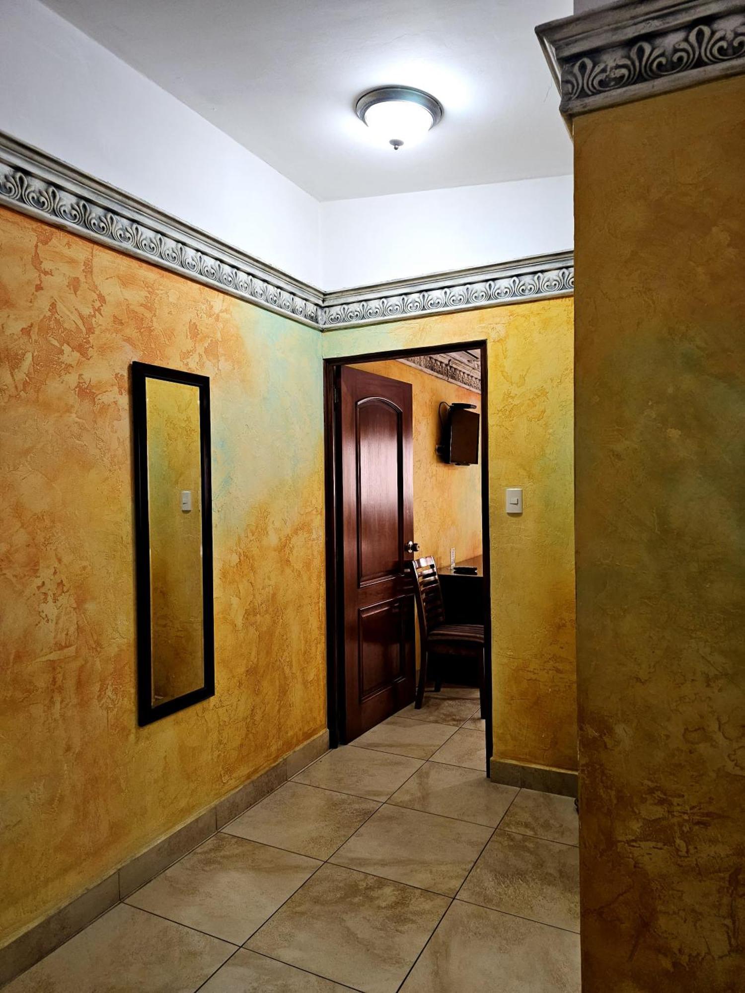 Antigua Inn Hotel Ville de Guatemala Extérieur photo