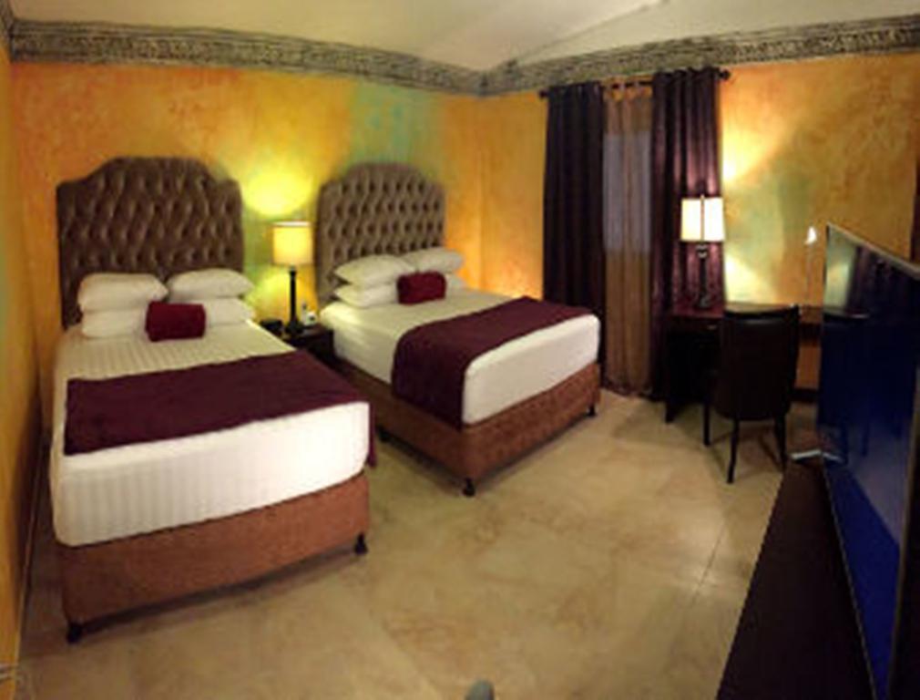Antigua Inn Hotel Ville de Guatemala Extérieur photo